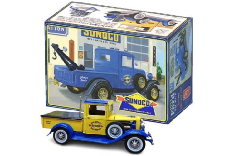AMT 1289 Build the 1934 Ford Model B Pickup Sunoco Truck