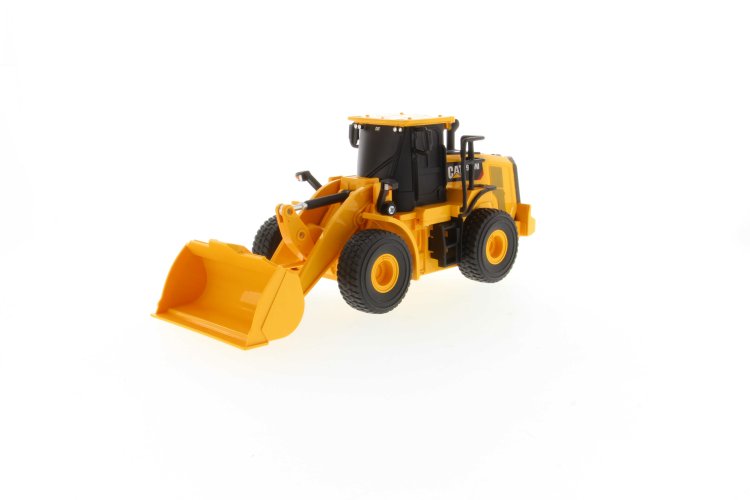 1:35 Carrera RC CAT 950M Wheel Loader (B/O) - Shovel - Car37023003 1 - CAR37023003