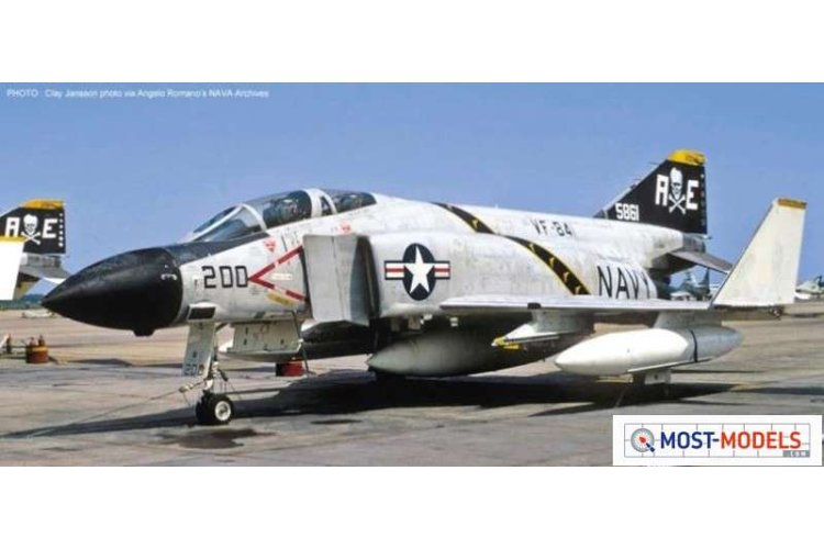 1:48 Hasegawa 51044 F-4J Phantom II VF-84 Jolly Rogers - Has51044 1 - HAS51044