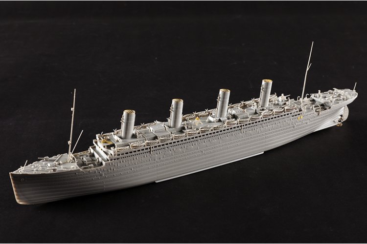 1:700 HobbyBoss 83421 Olympic - Ocean liner Olympic-class - Passagiersschip - Hbs83421 9 - HBS83421