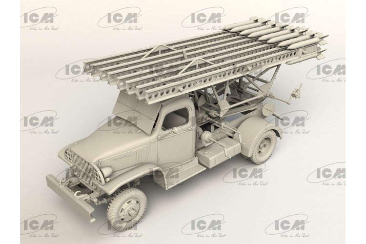 1:35 ICM 35596 BM-13-16 on G7107 Chassis w/Soviet Crew - Icm35596 - ICM35596