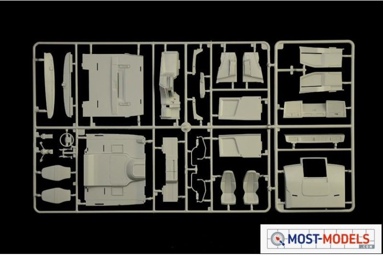 1:24 Italeri 3940 Volvo FH4 (FH16) Globetrotter XL - Italeri3940 11 - ITA3940