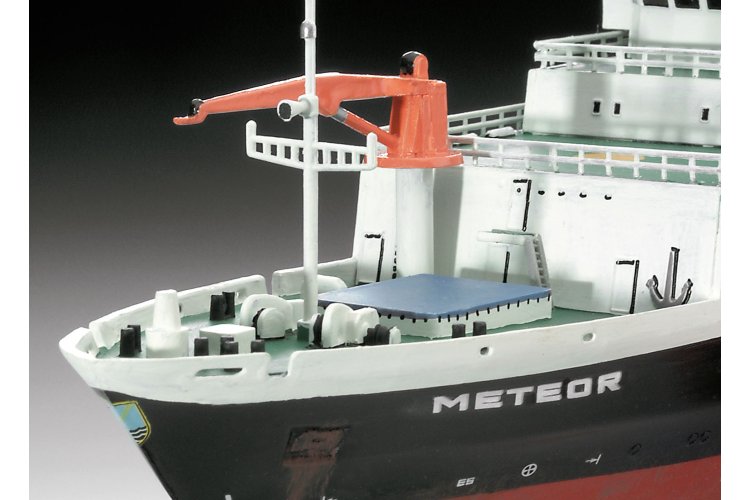 1:300 Revell 05218 German Research Vessel Meteor - Rev05218 german research vessel meteor 05 - REV05218