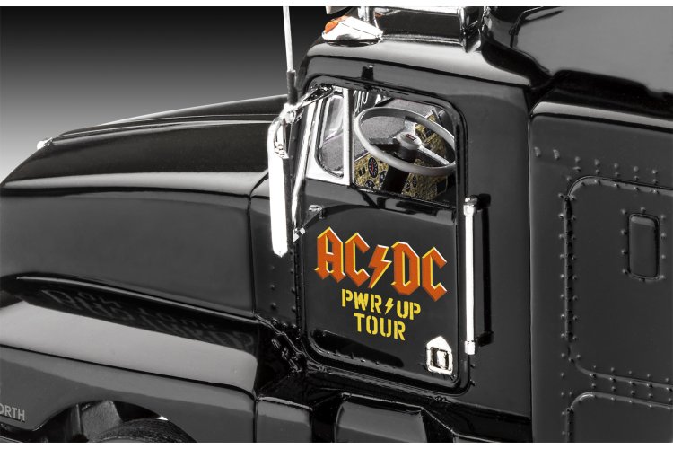 1:32 Revell 07731 AC/DC Tour Truck en Trailer "Power UP" - Rev07731 3 - REV07731