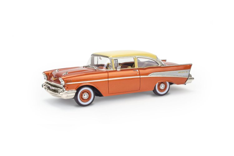 1:25 Revell 14551  1957 Chevy Bel Air - Two Door Sedan - Amerikaanse Auto - Rev14551 3 - REV14551