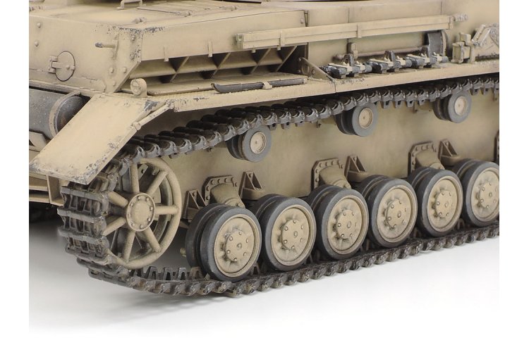 1:35 Tamiya 25208 Panzerkampfwagen IV Ausf F & Motorcycle North Africa - Tam25208 5 - TAM25208