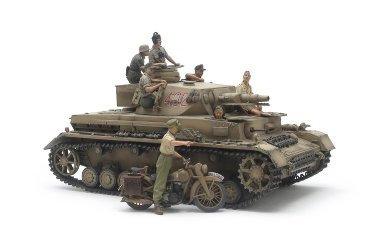 1:35 Tamiya 25208 Panzerkampfwagen IV Ausf F & Motorcycle North Africa - Tam25208 tamiya 25208 german tank panzerkampfwagen iv ausf f motorcycle set north africa - TAM25208