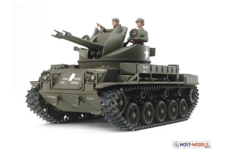 1:35 Tamiya 35161 M42 US Flak Panzer Duster w/3 Figures - Tam35161 1 - TAM35161