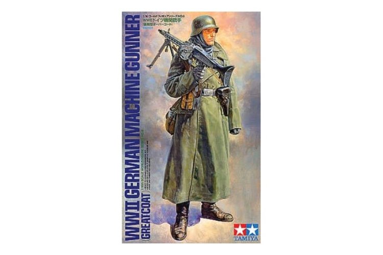 1:16 Tamiya 36306 WWII German Machine Gunner - Greatcoat - Tam36306 1 - TAM36306