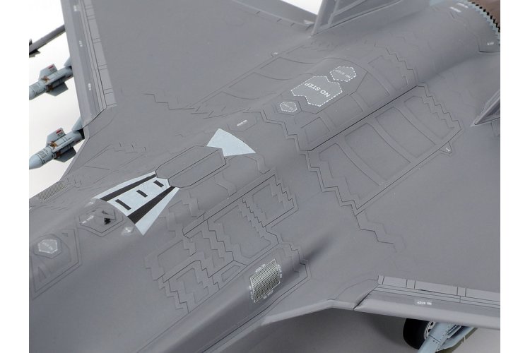 1:72 Tamiya 60792 Lockheed Martin F-35A Lightning II - Tam60792 9 - TAM60792