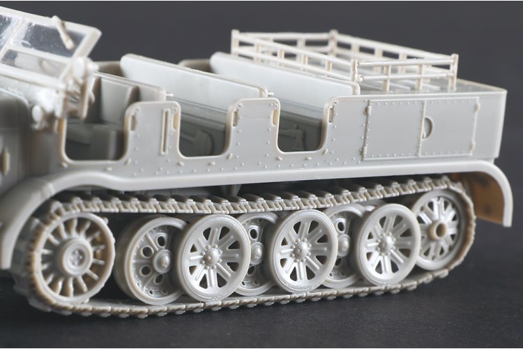 1:72 Trumpeter 07403 German Sd.Kfz. 8 schwerer Zugkraftwagen 12t - Tru07403 9 - TRU07403