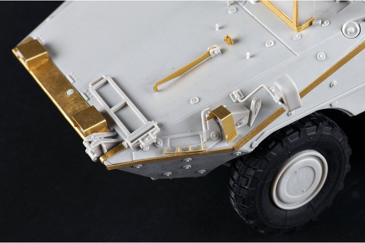 1:35 Trumpeter 09606 VBM Freccia - Military Vehicle - Tru09606 11 - TRU09606