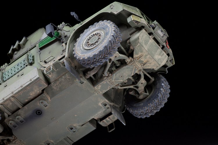 1:35 Zvezda 3648 Typhoon VDV 4x4 K-4386 - Armored car - Zvz3648 img 9717 - ZVZ3648