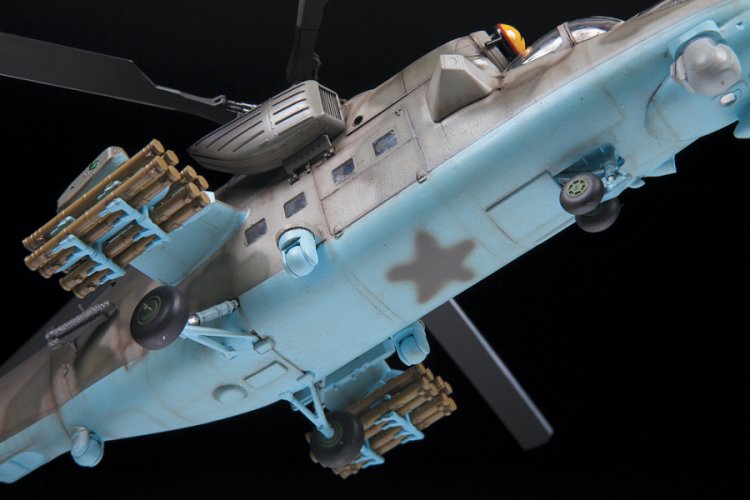 1:48 Zvezda 4813 Mil Mi-35M Russian Attack Helicopter - Zvz4813 img 8842 - ZVZ4813